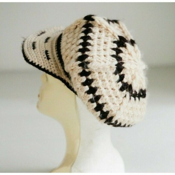 Vintage 70s Handmade Crochet Cream Brown Beret with Hard Shell Visor - Picture 7 of 8